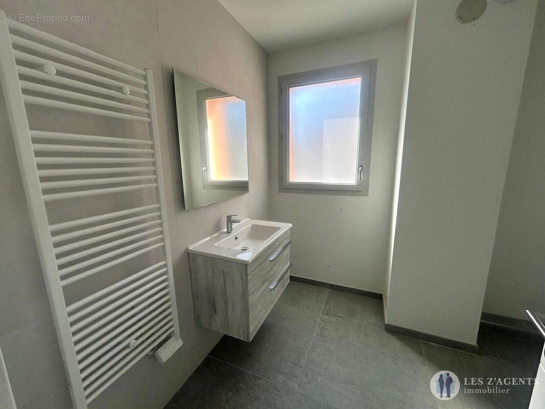 Appartement à CLAIX