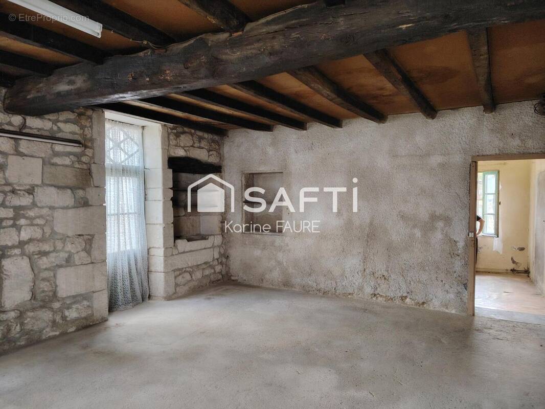 Photo 1 - Maison à SAINTES