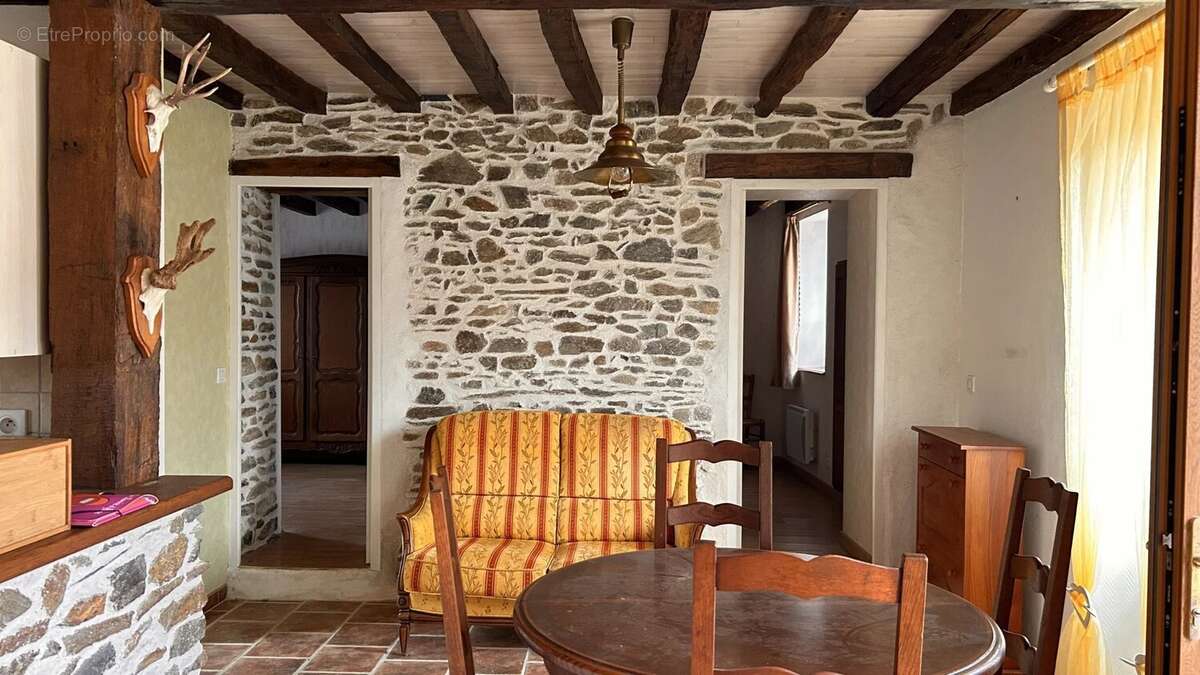 Maison à GARGILESSE-DAMPIERRE