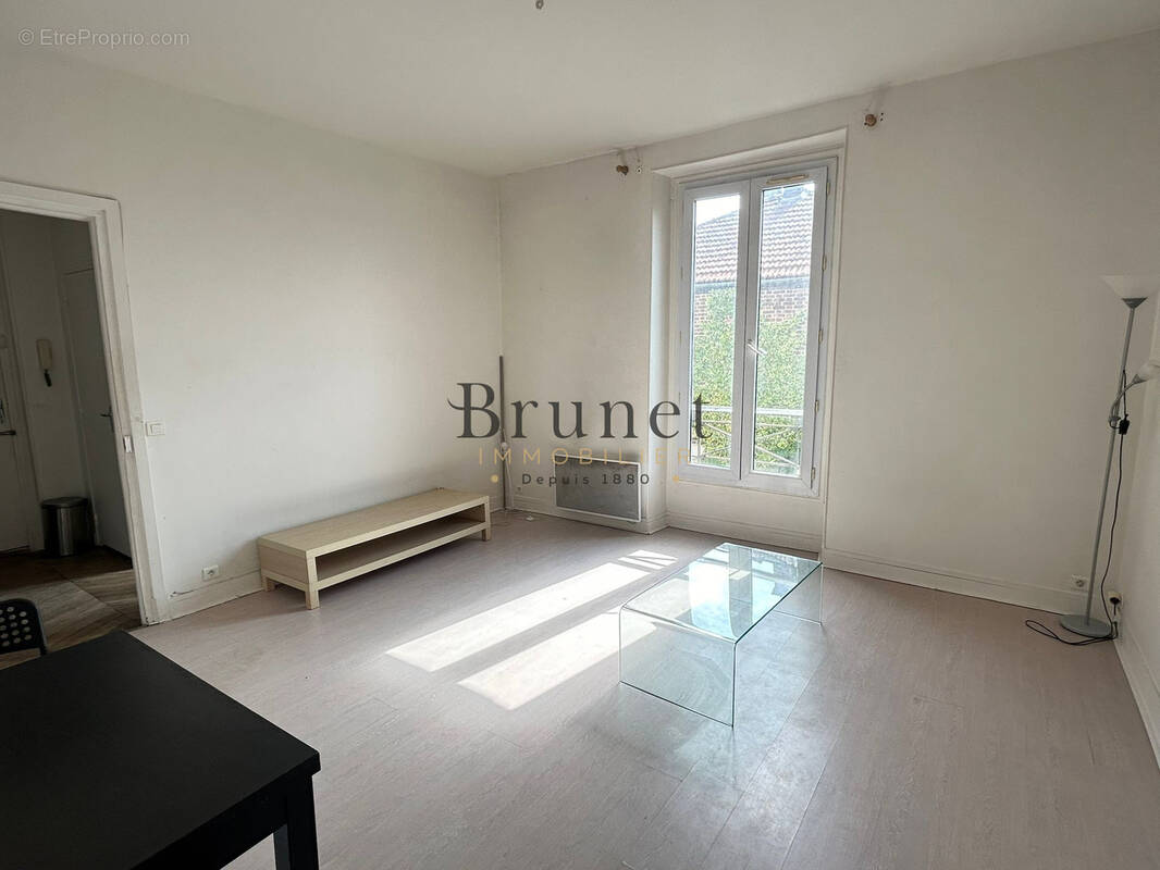 Appartement à SAINT-MAUR-DES-FOSSES