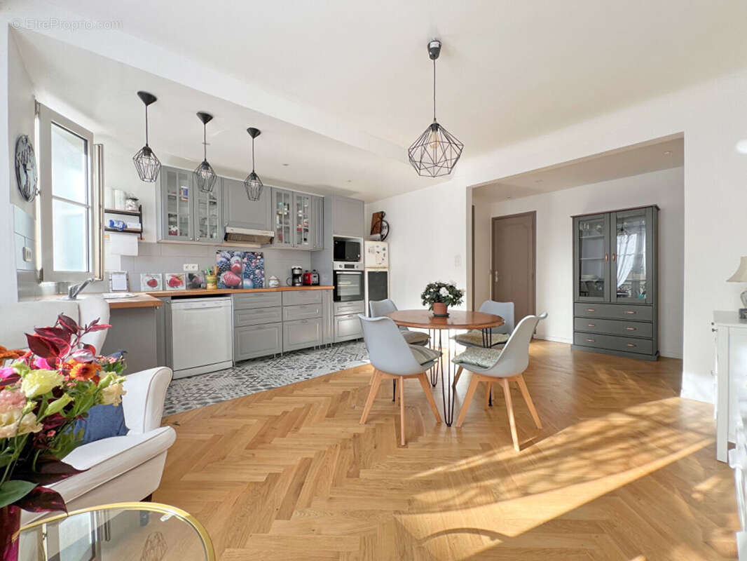 Appartement à ASNIERES-SUR-SEINE