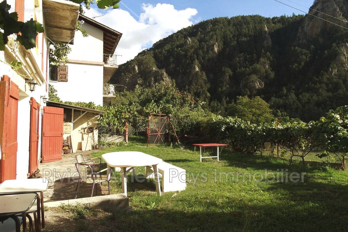 Appartement à PEONE