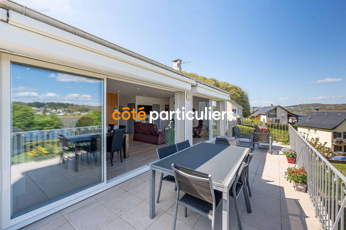Maison à VILLEFRANCHE-DE-PANAT