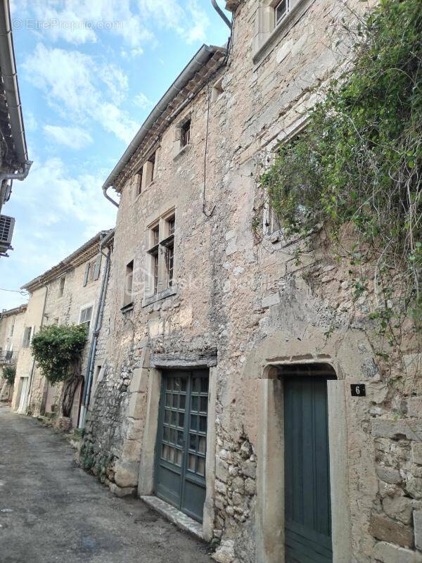 Maison à GRIGNAN