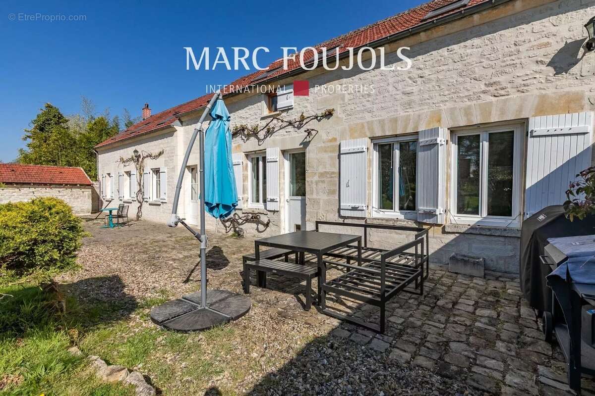 Maison à CHANTILLY