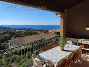 Appartement à ROQUEBRUNE-SUR-ARGENS
