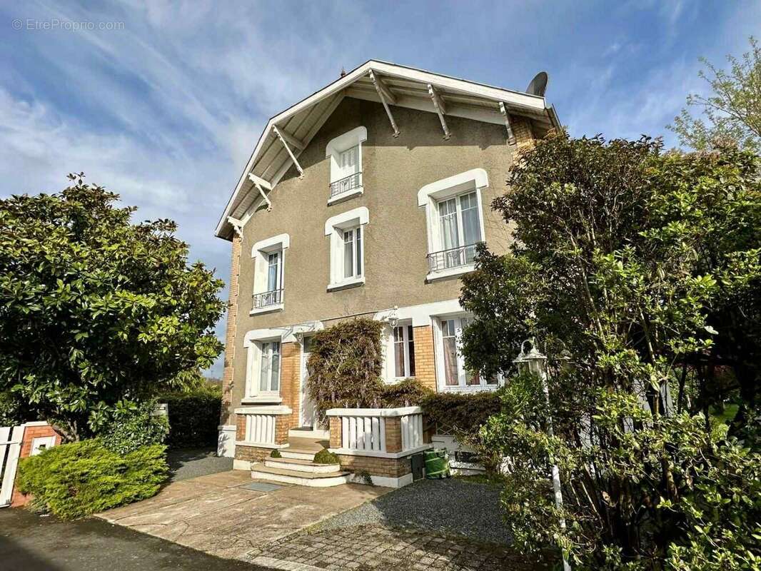 Maison à CHEMILLE