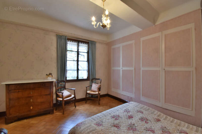 Maison à MEZEL