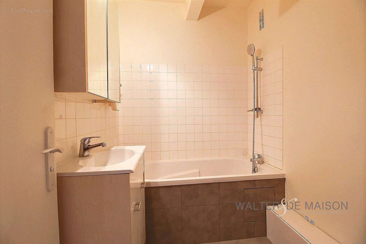 Appartement à SAINT-GRATIEN
