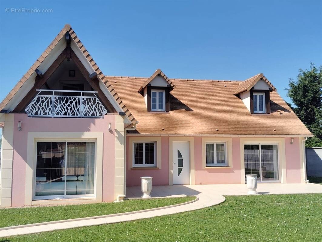 Maison à NONANCOURT