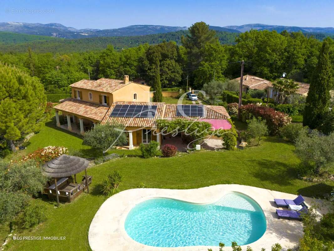 Maison à CALLIAN