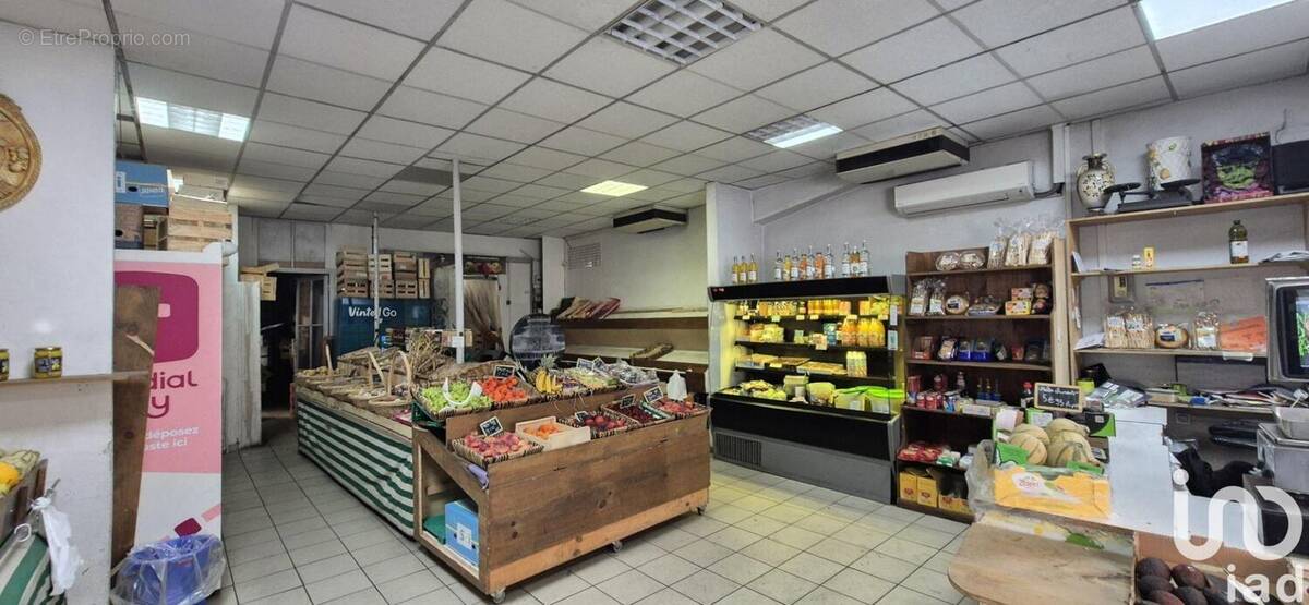 Photo 1 - Commerce à MARSEILLE-10E