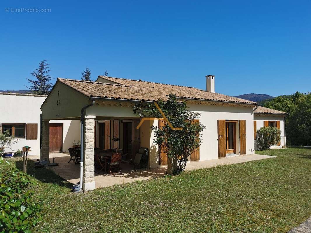 Maison à DIEULEFIT