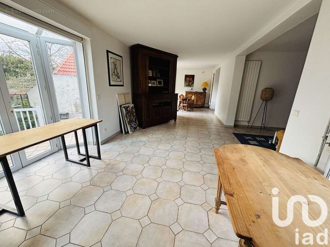 Photo 3 - Maison à SAINT-MAUR-DES-FOSSES