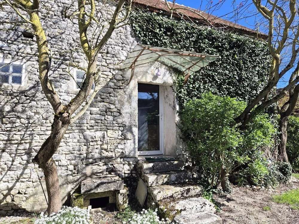 Maison à BEAUNE-LA-ROLANDE