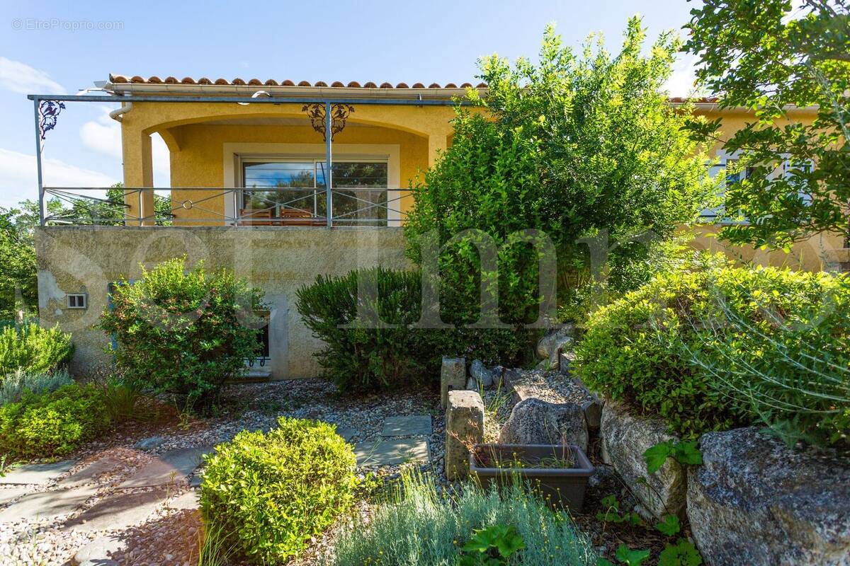 Photo 1 - Maison à UZES