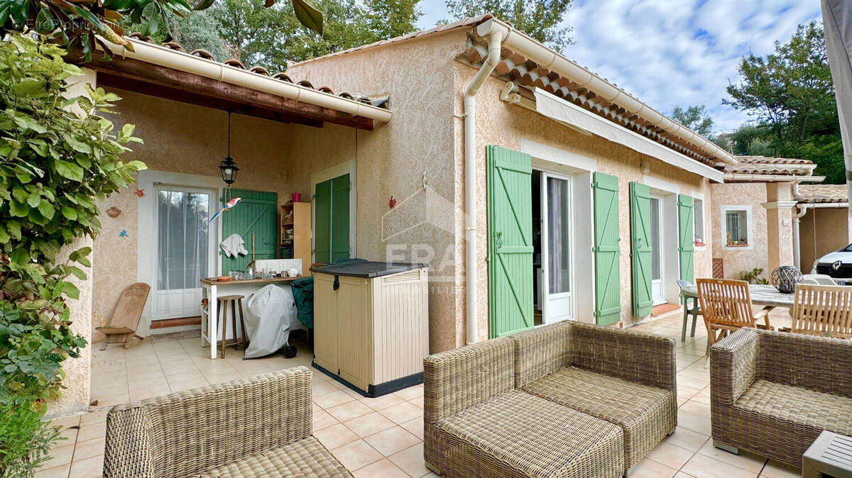 Maison à CARROS