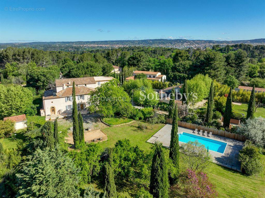 Maison à AIX-EN-PROVENCE