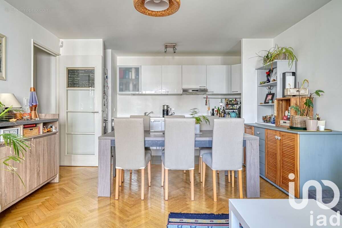Photo 5 - Appartement à SURESNES