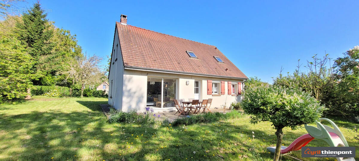 Maison à HUCHENNEVILLE