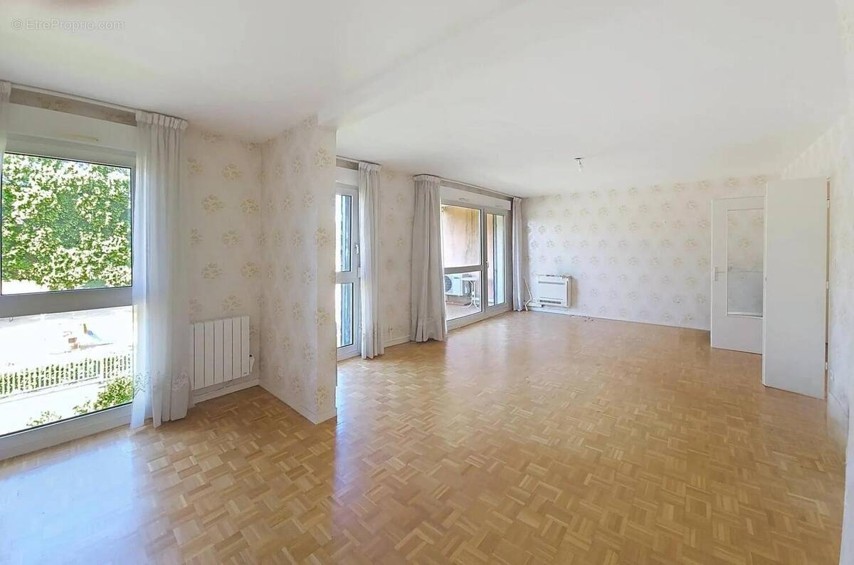 Photo 1 - Appartement à FONTAINE-LES-DIJON