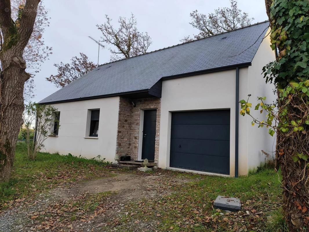 Maison à LA TURBALLE