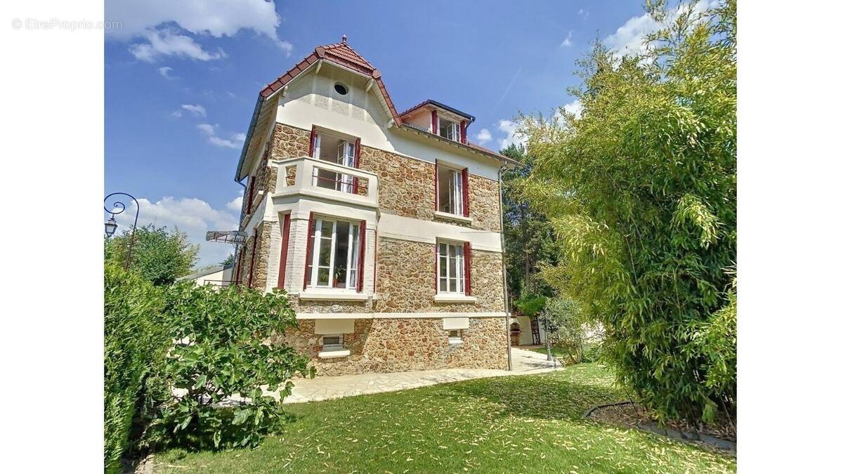 Maison à VIROFLAY