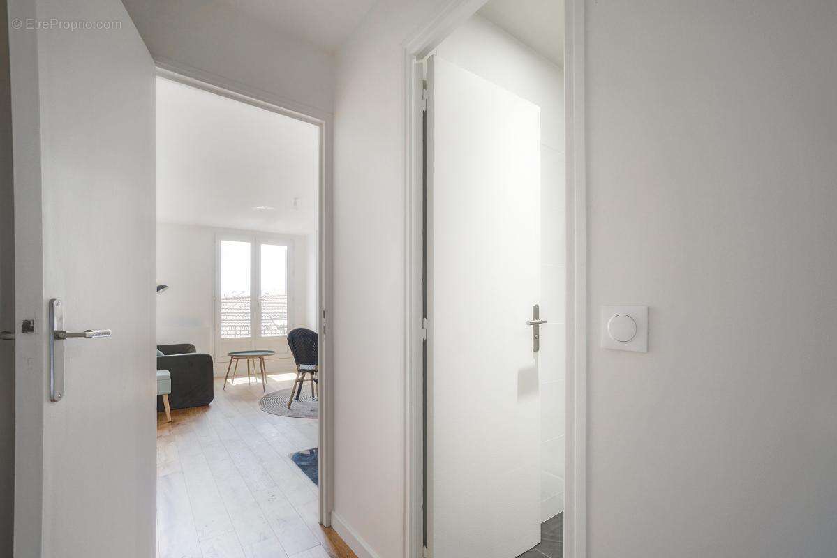 Appartement à PARIS-18E