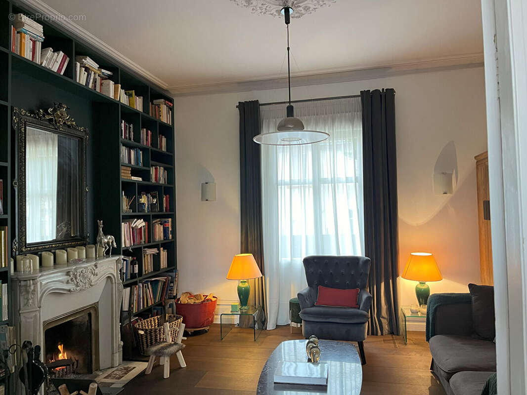 Maison à SAINT-SEBASTIEN-SUR-LOIRE