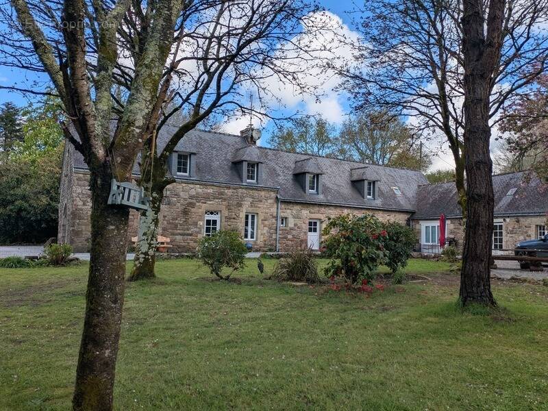 Maison à LE SAINT