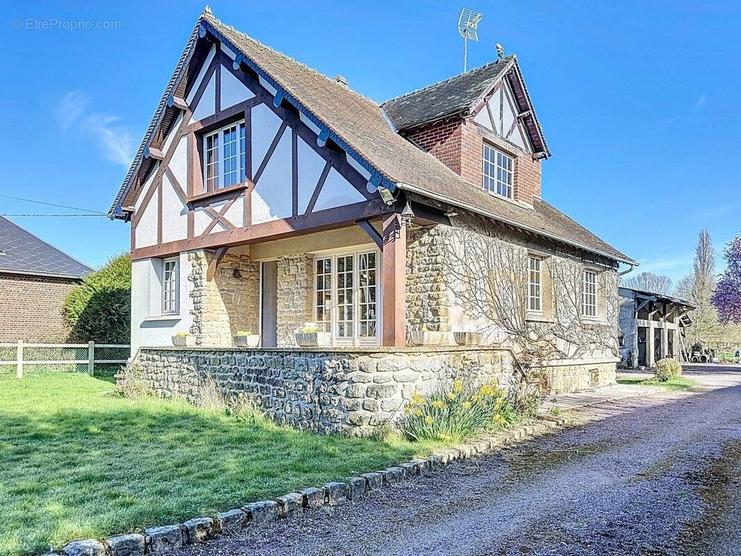 Maison à ETREPAGNY