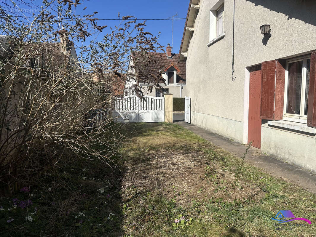 Jardin  - Maison à CHATEAUMEILLANT