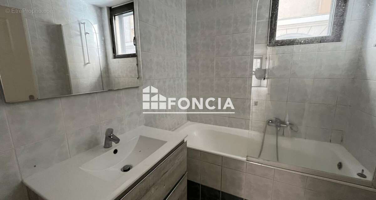 Appartement à EVIAN-LES-BAINS
