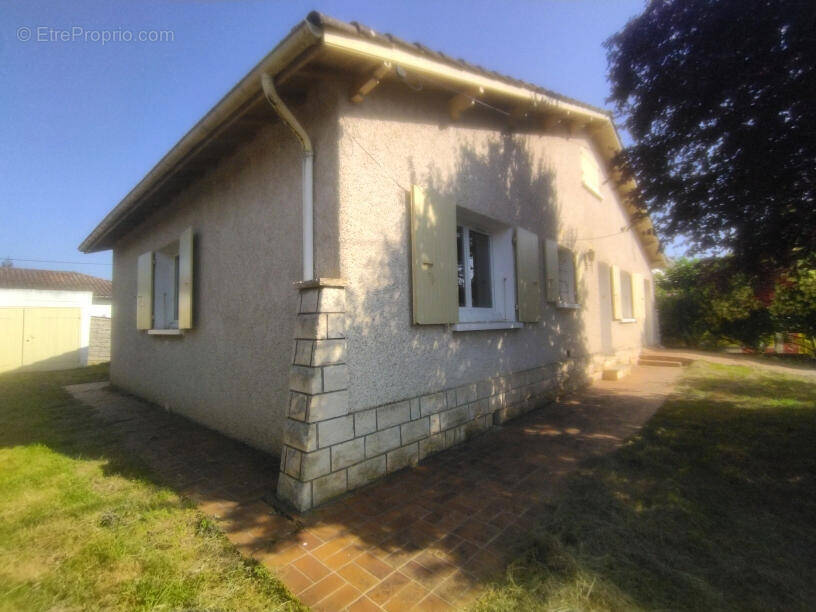 facade - Maison à AGEN