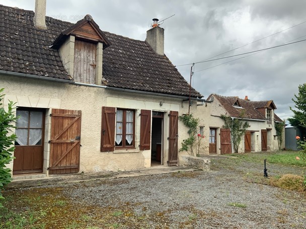 Maison à NEONS-SUR-CREUSE