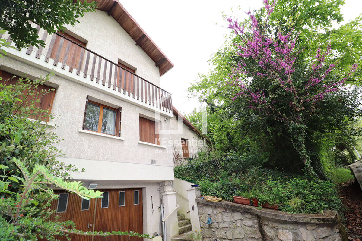 Maison à TRIEL-SUR-SEINE