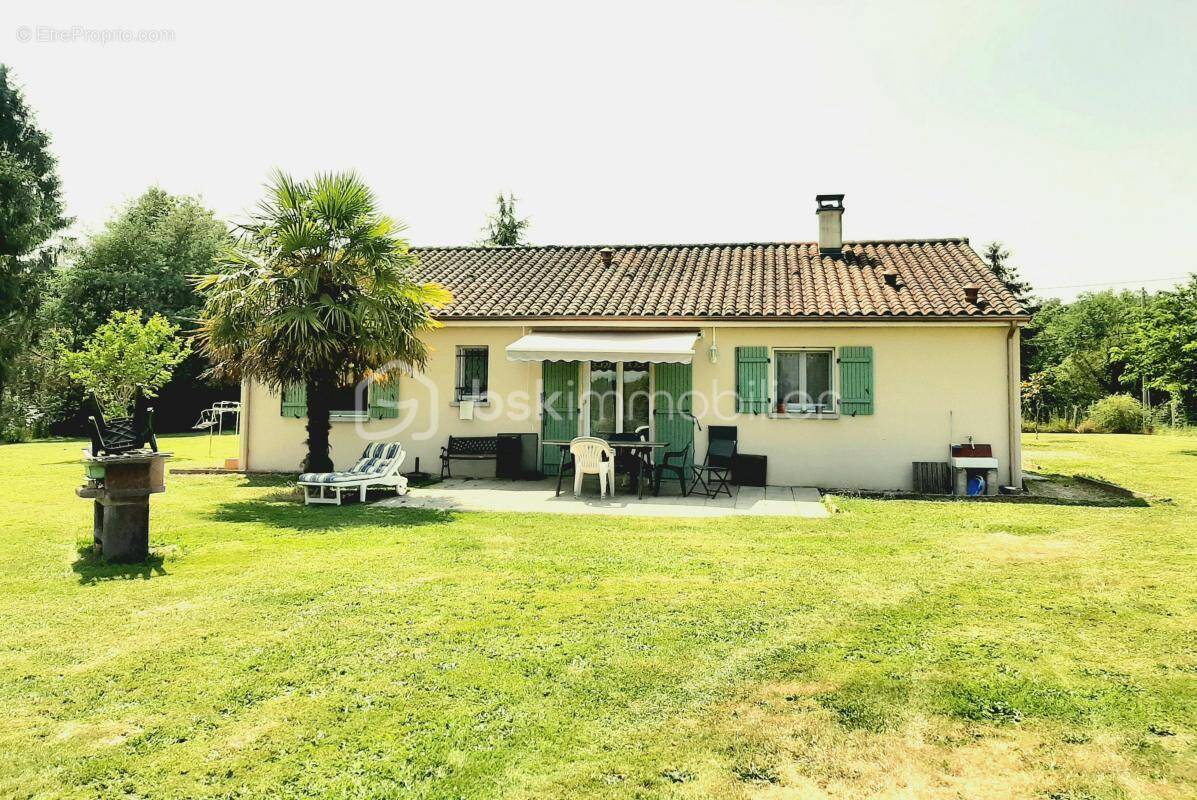 Maison à SAINT-LAURENT-SUR-GORRE