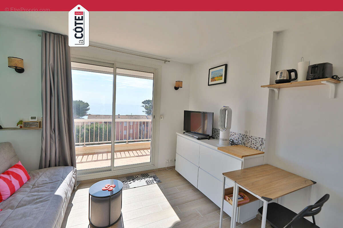 Appartement à CARRY-LE-ROUET