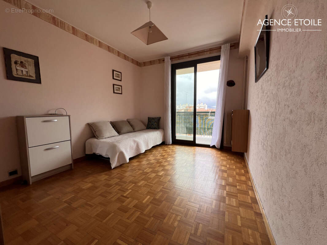 Appartement à MARSEILLE-10E