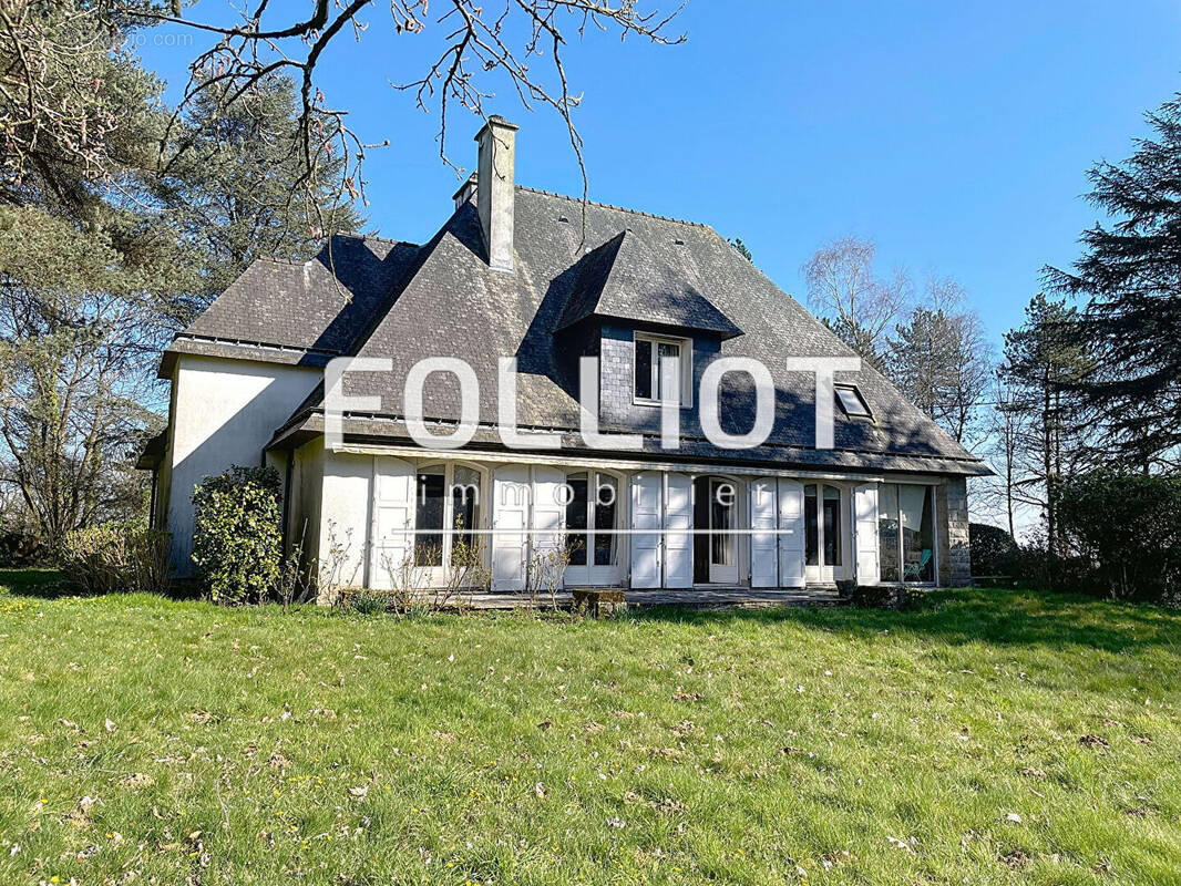 Maison à LECOUSSE