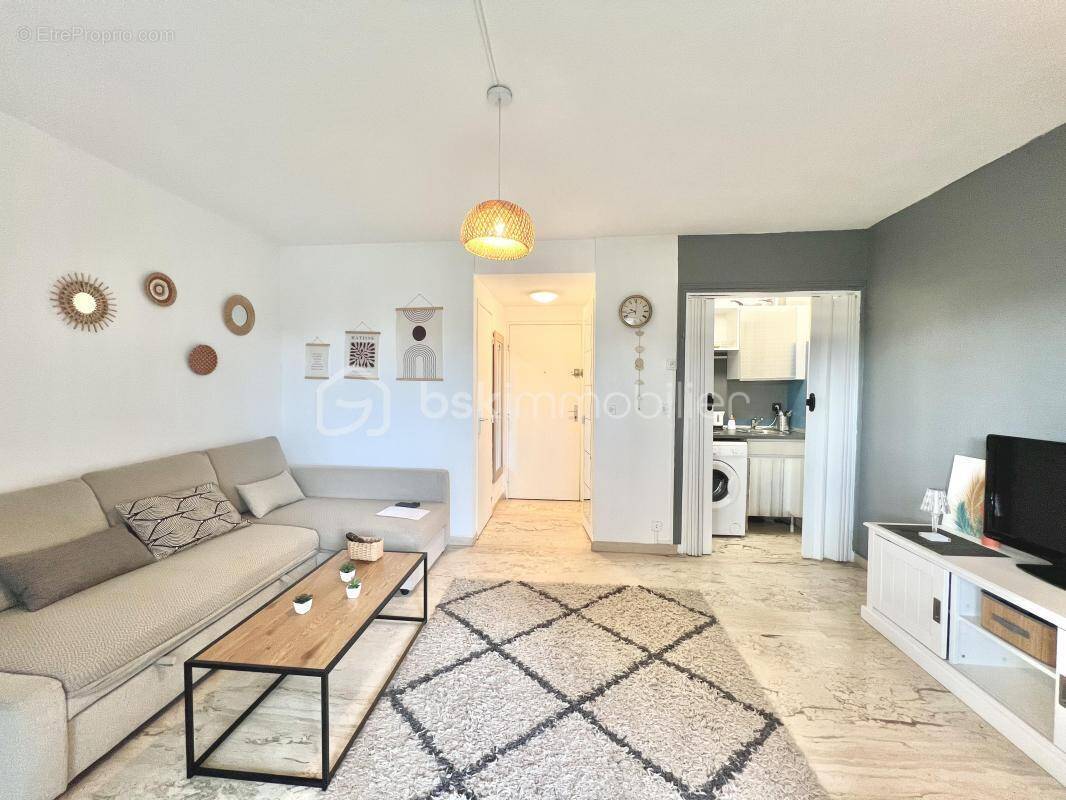 Appartement à MANDELIEU-LA-NAPOULE