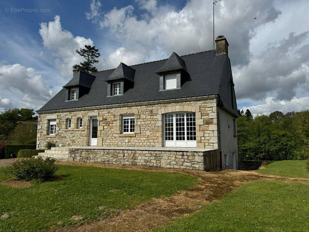 Maison à CAMORS