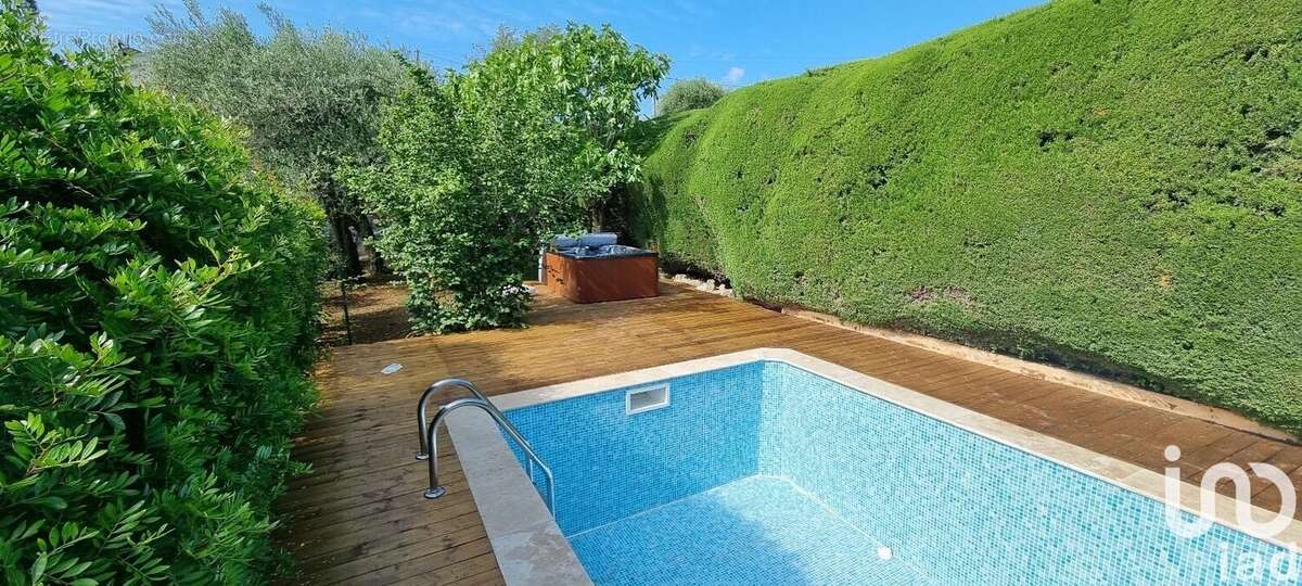 Photo 9 - Maison à LE ROURET