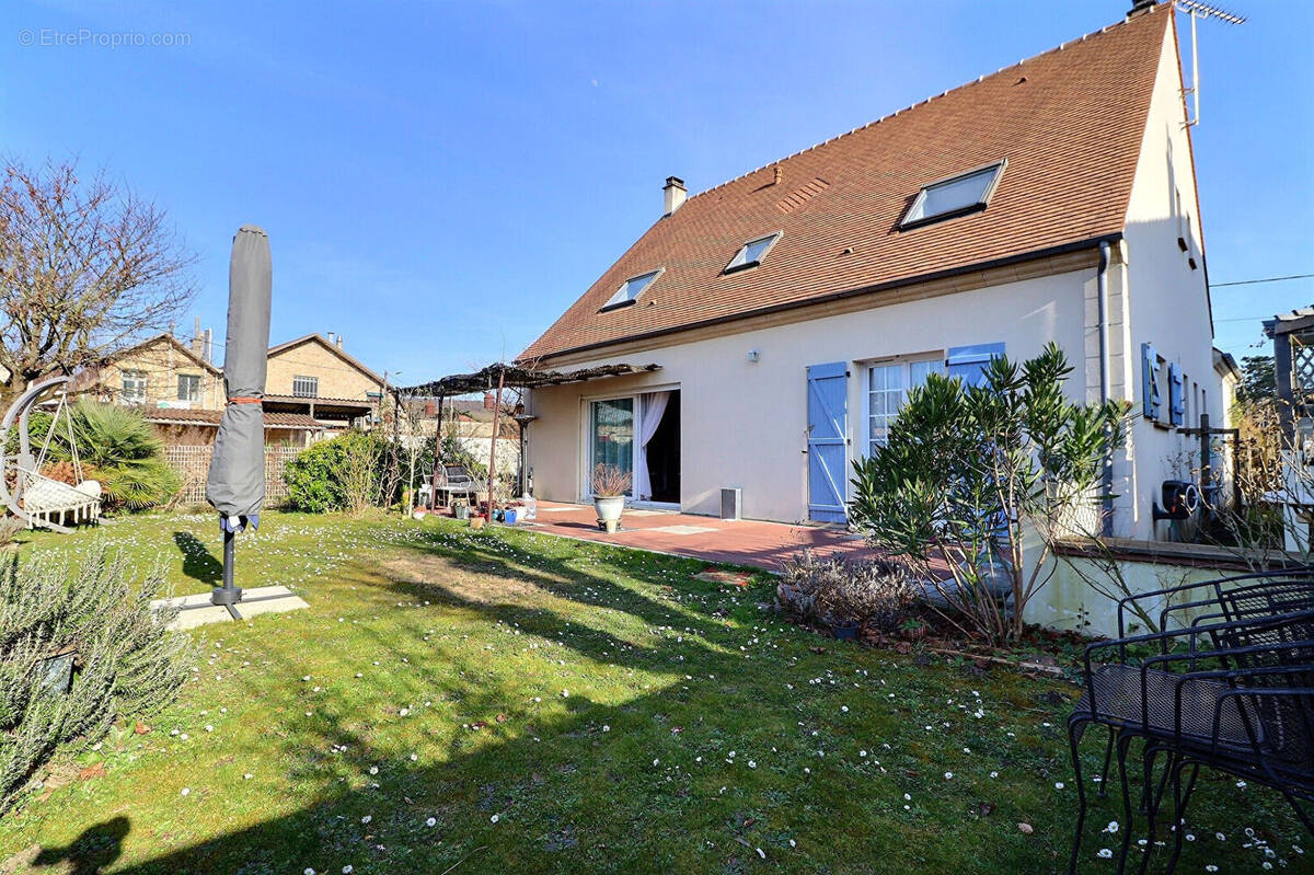 Maison à TAVERNY