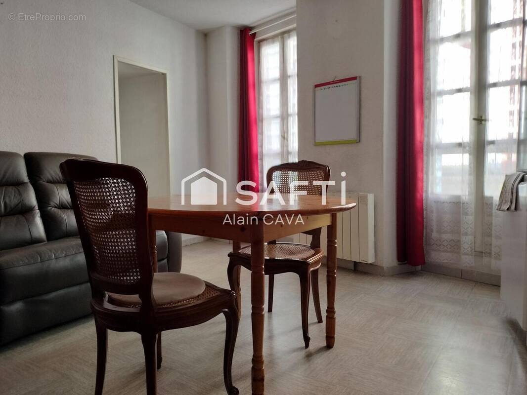 Photo 1 - Appartement à SEYNE