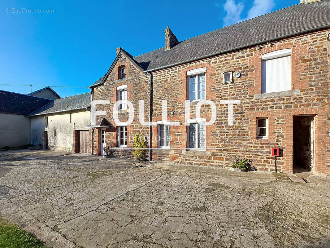 Maison à BREHAL