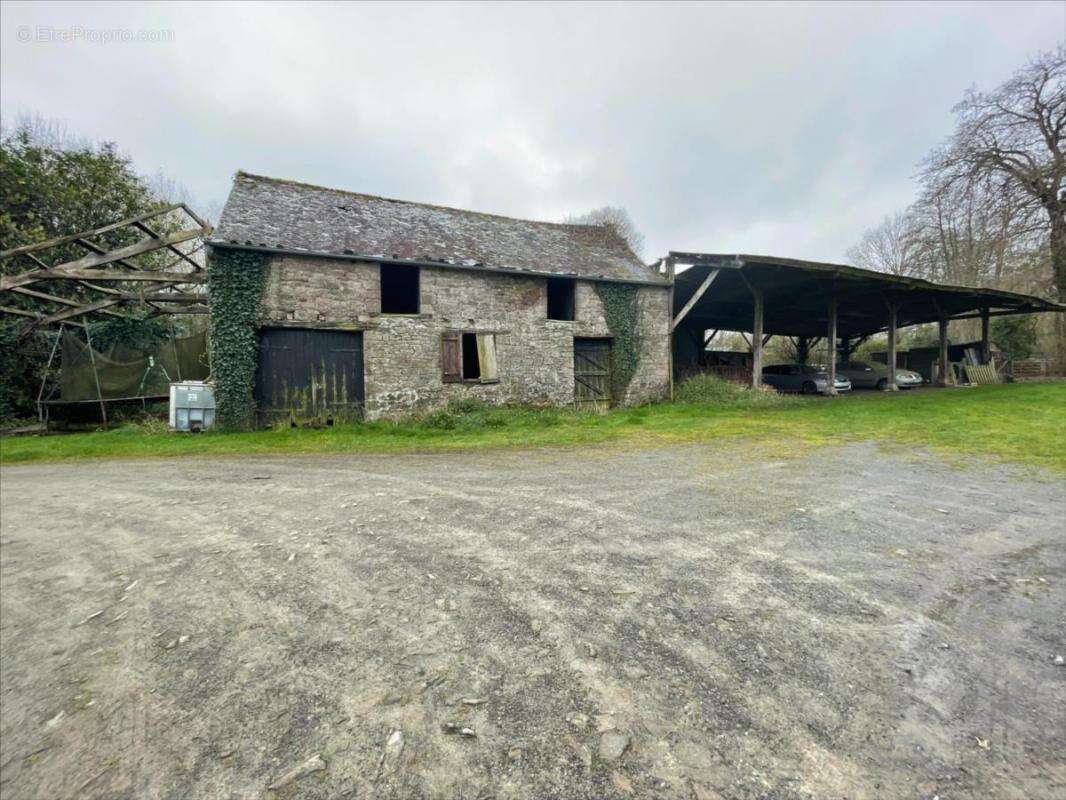 Maison à MINIAC-MORVAN