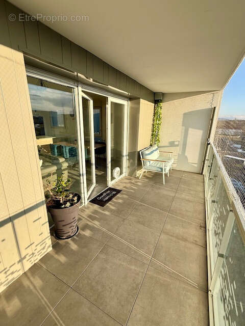 Appartement à SAINT-GENIS-POUILLY