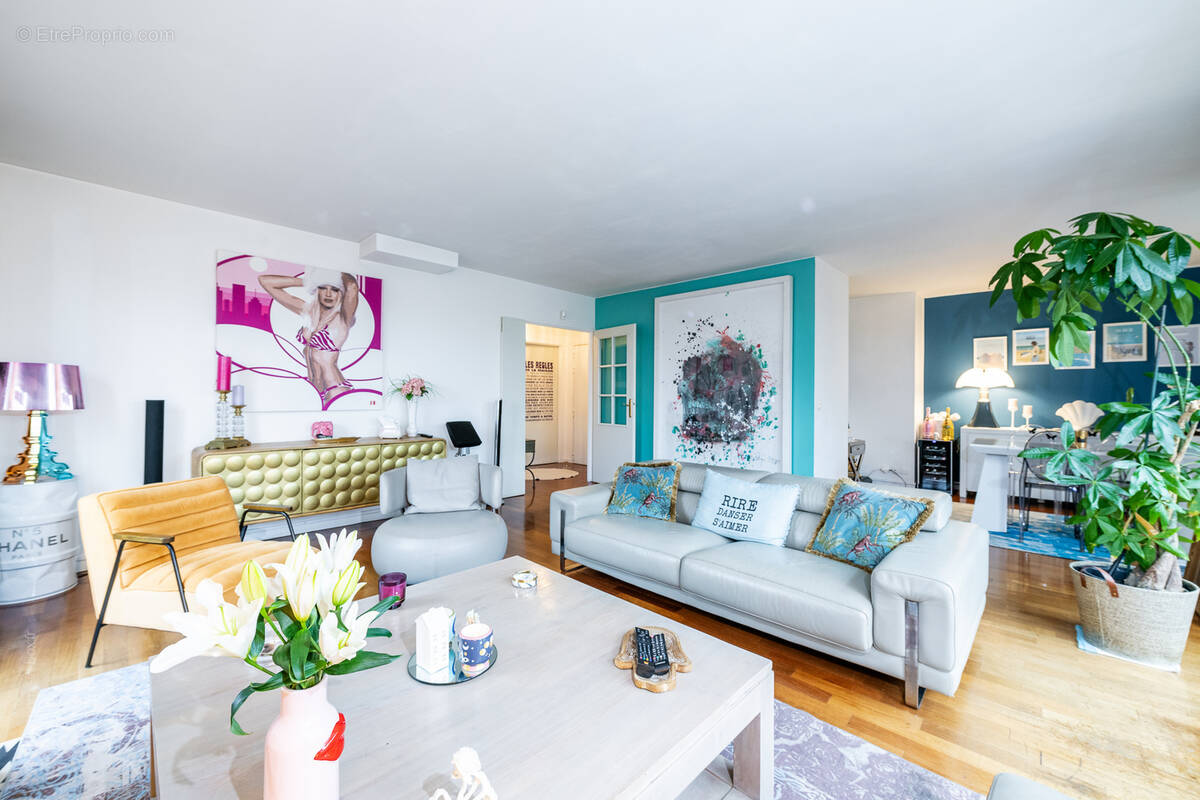 Appartement à SAINT-MAUR-DES-FOSSES