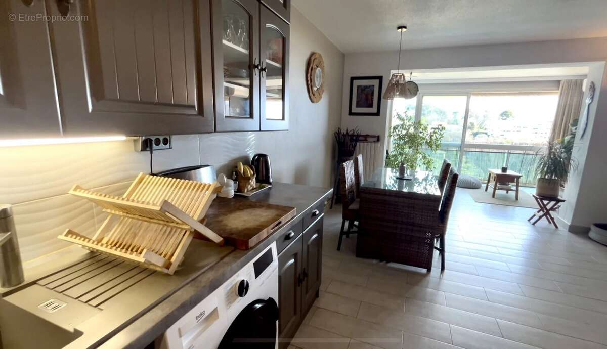 Appartement à VILLENEUVE-LOUBET